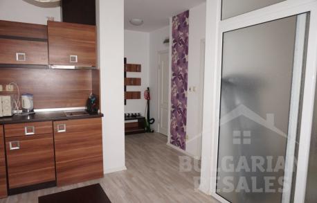 Апартамент в Rainbow 4 - Снимка 8