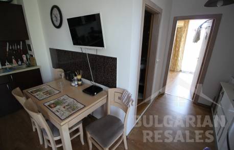 Страхотен апартамент в Sunny View Central - Снимка 9