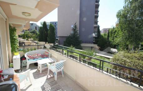  Прекрасен апартамент в комплекса Rainbow 4 - Снимка 10