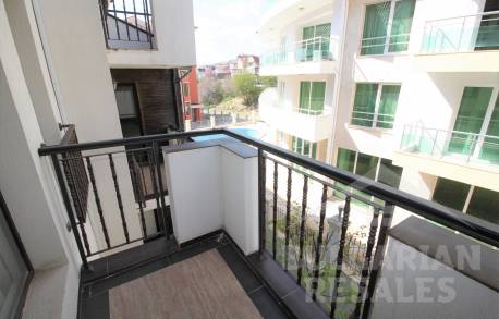 Хубав апартамент във Villa Breeze - Снимка 17