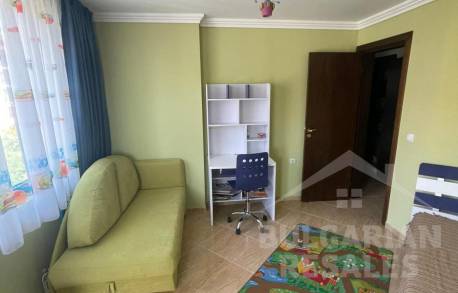 Голям апартамент тип мезонет с гледка към морето - Снимка 9