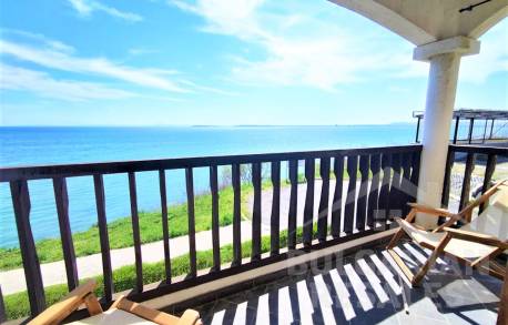 4 стаен апартамент с фронтална гледка море - Снимка 16