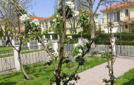 Вила за целогодишно живеене в луксозен комплекс - Снимка 15