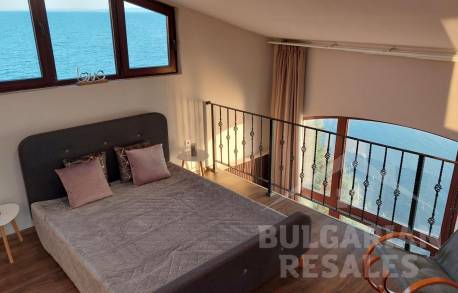 Penthouse with frontal sea view - Photo 17