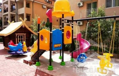 Прекрасен апартамент с огромна тераса - Снимка 19