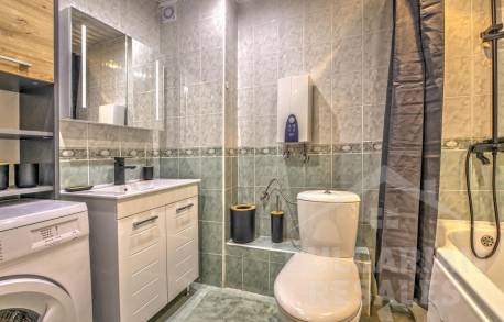 Апартамент с модерен интериор в „Sun City“ - Снимка 14