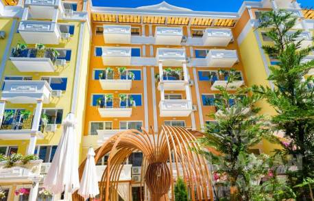 Красиво обзаведен апартамент в луксозен комплекс - Снимка 1