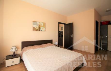 Просторен апартамент в комплекс Luxor - Снимка 7