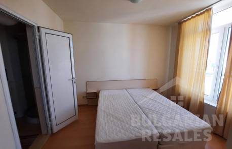 Studio with separate sleeping area and sofa - Photo 6