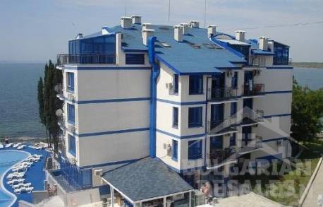 Apartment in Pomorie, Beachfront, Sea View - Photo 10