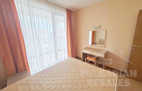 Прекрасный вид на бассейни  территорию комплекс Royal Sun - Фото7