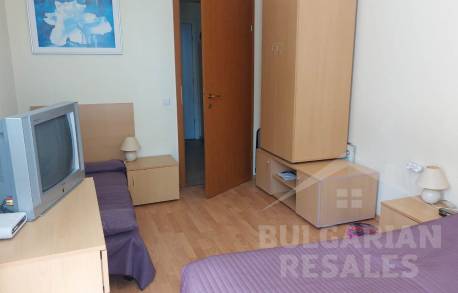 Prízemný byt s výhľadom na more v komplexe prvej línie - Фото17