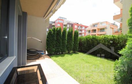 ID1376 Уютно студио с вътрешен двор във Vip Classic - Снимка 9