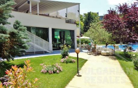 Výhľad na more, moderná rekonštrukcia, 2 spálne, komplex „Oasis“, Ravda - Фото26