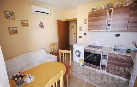 Двухкомнатная квартира в элитном комплексе  - Фото3