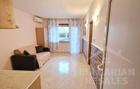 Быстрая сделка! Студия в престижном районе курорта - Фото2