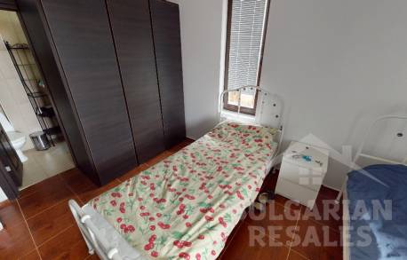 Двуетажен таунхаус с три спални за продажба в Кошарица - Снимка 9