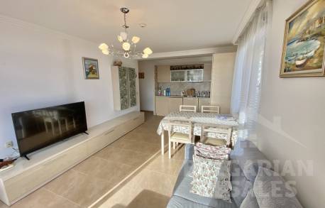 Apartmán s 2 spálňami v modernej časti mesta Sveti Vlas - Фото6