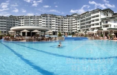 Emerald Beach Resort - Photo 1