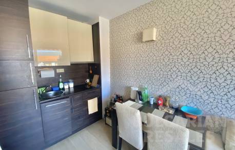 Mieszkanie z dużym tarasem i kominkiem w Harmony - Фото3