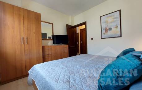 Апартамент с панорамна гледка към морето в комплекс Трявна - Снимка 11