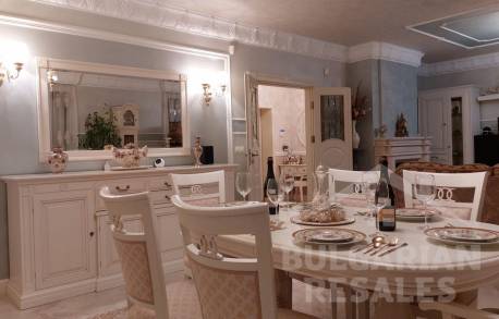 Луксозна къща с 4 спални в луксозния комплекс Victoria Royal Garden - Снимка 31