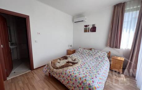 Апартамент с две спални и тераса с достъп до терена - Снимка 6