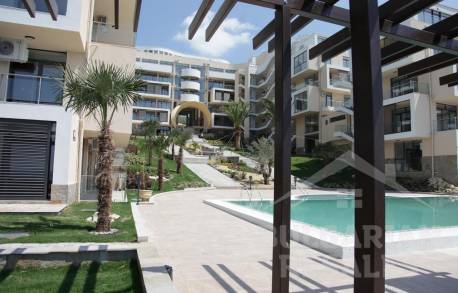 Frontline property in a modern luxury complex - Photo 13