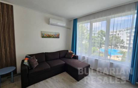 Apartament z widokiem na basen w Yassen Holidey Village - Фото10