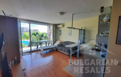 Студия с красивым видом на бассейн и территорию - Фото2