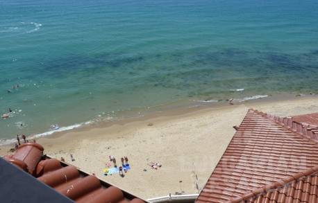 Byt s nádherným výhľadom na more v komplexe Atrium Beach - Фото4