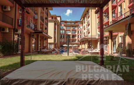 Срочная продажа! Студия с видом на бассейн на Солнечном берегу - Фото1