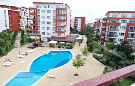 Супер изгодна сделка! Апартамент в комплекса на първа линия - Снимка 2