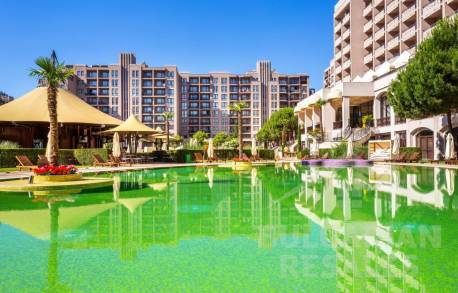 Инвестируйте выгодно! Квартира с видом на бассейн в Роял Бич Барсело - Фото 2