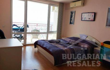 Невероятно красива гледка! Апартамент в непосредствена близост до плажа - Снимка 5