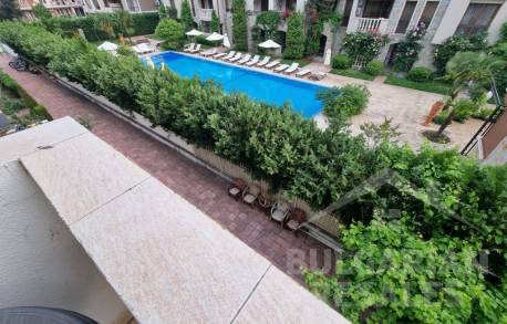 Inexpensive two-bedroom apartment in a good neighborhood - Photo 6