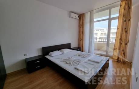 Прекрасный апартамент с видом на бассейн  - Фото9