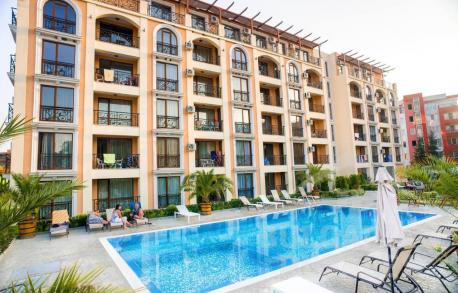 Spacious apartment in the complex Astoria - Photo 1