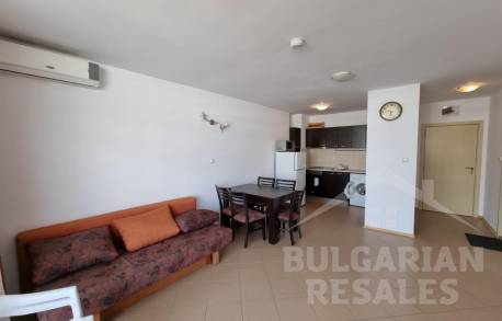 Прекрасный апартамент с видом на бассейн  - Фото4