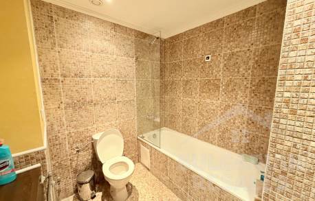 Pool view! Apartment in a complex on the first line - Photo 7