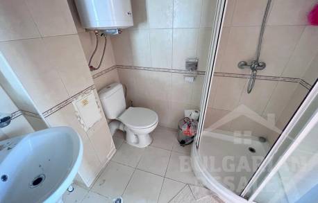 Апартамент с две спални и тераса с достъп до терена - Снимка 5