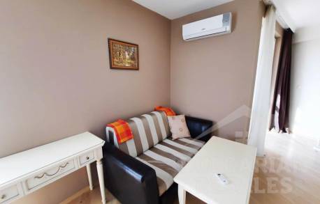 Большая студия в отличном районе у моря - Фото5