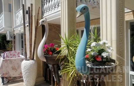 Красиво обзаведен апартамент в луксозен комплекс - Снимка 2