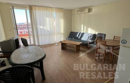 Apartment with a large terrace in a complex on the beach - Photo 3