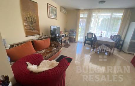 Апартамент с излаз на двора в комплекс Lazur - Снимка 4