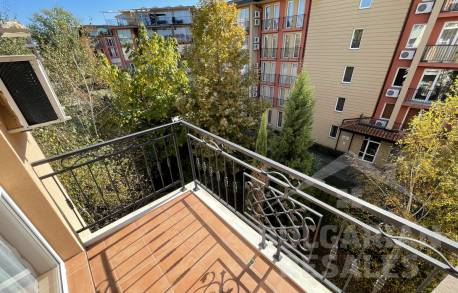 Mieszkanie z dobrym umeblowaniem i rozkładem - Фото10