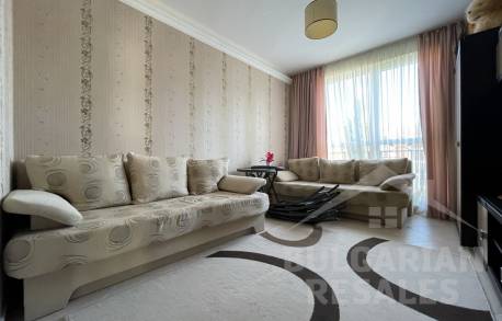 Mieszkanie z dobrym umeblowaniem i rozkładem - Фото9