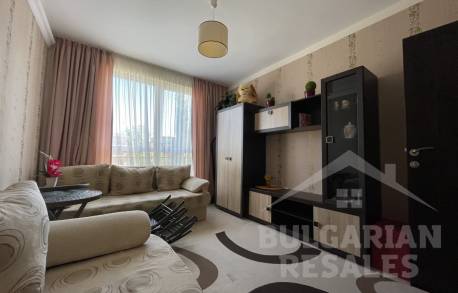 Mieszkanie z dobrym umeblowaniem i rozkładem - Фото8