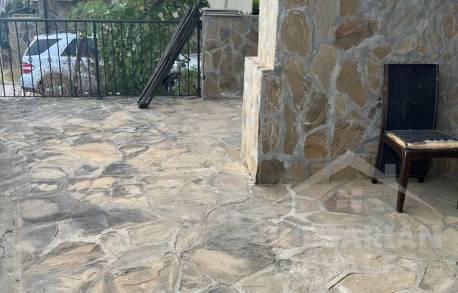 Unfurnished house in a complex with swimming pool - Photo 5