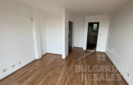 Unfurnished house in a complex with swimming pool - Photo 6